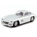 Cochesdemetal.es 1954 Mercedes-Benz 300 SL Gullwing "Alas de Gaviota" W198 Gris Plateado 1:24 Welly 24064