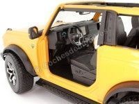 Cochesdemetal.es 2021 Ford Bronco Badlands Sin Puertas Amarillo 1:18 Maisto 31457