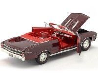 Cochesdemetal.es 1967 Chevrolet Chevelle SS Convertible Granate 1:18 Auto World AMM1244