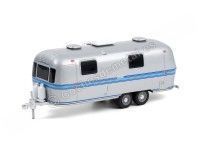 Cochesdemetal.es 1971 Caravana Airstream Double-Axle Land Yacht Safari "Hitched Homes Series 10" 1:64 Greenlight 34100A