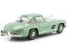 Cochesdemetal.es 1954 Mercedes-Benz 300 SL Gullwing "Alas de Gaviota" W198 Verde Metalizado 1:18 Dealer Edition B66040673