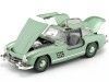 Cochesdemetal.es 1954 Mercedes-Benz 300 SL Gullwing "Alas de Gaviota" W198 Verde Metalizado 1:18 Dealer Edition B66040673