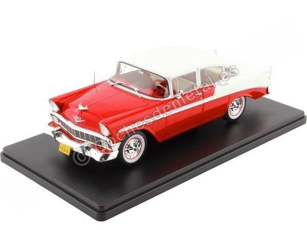 Cochesdemetal.es 1956 Chevrolet Bel Air 4 Puertas Sedan Rojo/Blanco 1:24 WhiteBox 124121