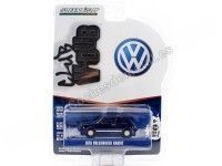 Cochesdemetal.es 1979 Volkswagen Golf Rabbit "Club Vee-Dub Series 13" 1:64 Greenlight 36030C