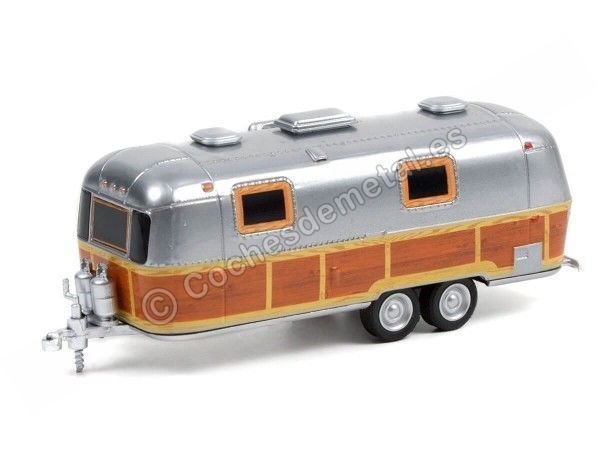 Cochesdemetal.es 1972 Caravana Airstream Doble eje "Hitched Homes series 11" 1:64 Greenlight 34110C