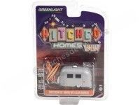 Cochesdemetal.es 1961 Caravana Airstream 16 Bambi "Hitched Homes series 11" 1:64 Greenlight 34110F