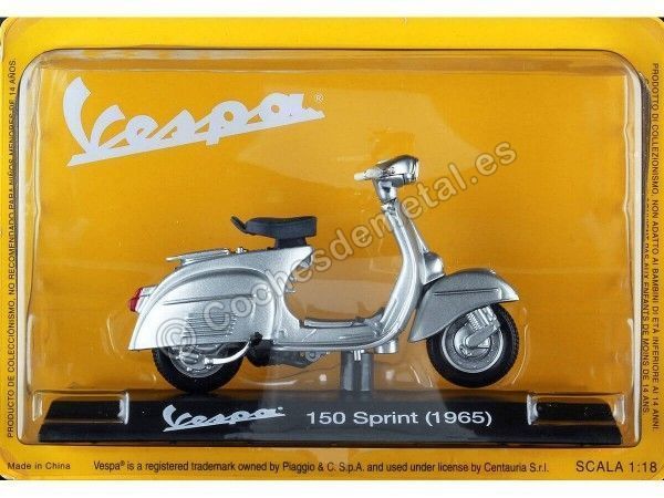 Cochesdemetal.es 1965 Vespa 150 Sprint Gris 1:18 Editorial Salvat VES0051