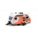 Cochesdemetal.es 2016 Caravana Winnebago Winnie Drop Naranja "Hitched Homes series 12" 1:64 Greenlight 34120D