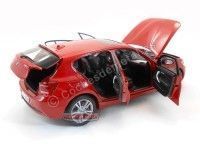 2010 BMW Serie 1 (F20) Crisom Red 1:18 Paragon Models 97004 Cochesdemetal 10 - Coches de Metal 