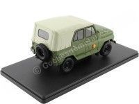 1975 UAZ 469 (NVA) Verde Oliva 1:24 WhiteBox 124143