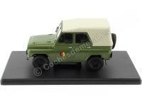 1975 UAZ 469 (NVA) Verde Oliva 1:24 WhiteBox 124143