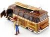 1963 Volkswagen VW T1 Bus + Fgura Woody Toy Story 1:24 Jada Toys 33176/253155000