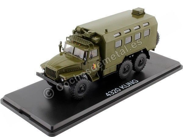 Cochesdemetal.es 1976 Camión Militar RDA Ural 4320 KUNG 6x6 NVA Verde 1:43 Premium ClassiXXs PCL47057