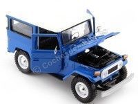 1974 Toyota FJ40 Hard Top Azul/Blanco 1:24 Motor Max 79323