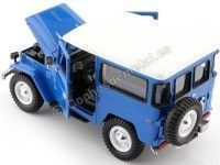 1974 Toyota FJ40 Hard Top Azul/Blanco 1:24 Motor Max 79323