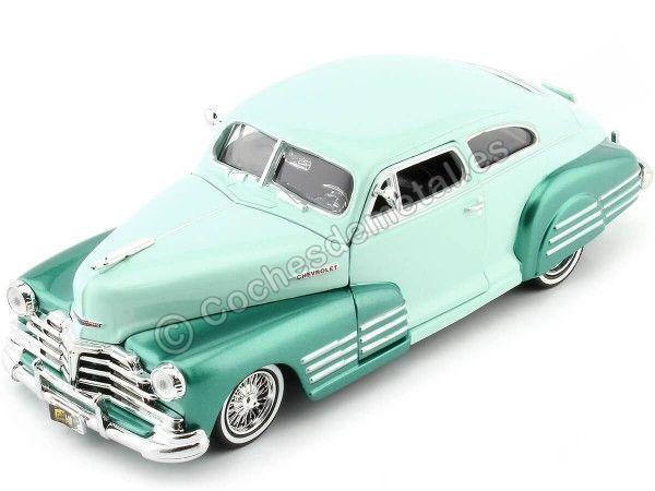 Cochesdemetal.es 1950 Chevrolet Aerosedan Fleetline Turquesa/Turquesa Metalizado 1:24 Motor Max 79027