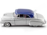 1950 Chevrolet Bel Air Gris Metalizado/Azul 1:24 Motor Max 79026