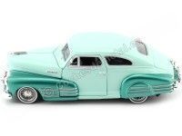 1950 Chevrolet Aerosedan Fleetline Turquesa/Turquesa Metalizado 1:24 Motor Max 79027