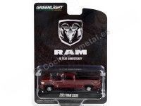 Cochesdemetal.es 2021 Dodge Ram 2500 "Anniversary Collection Series 14" 1:64 Greenlight 28100E