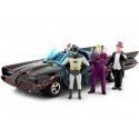 1966 TV Series Batmobile con Batman, Robin, Joker y Pingüino 1:24 Jada Toys 33737/253215011