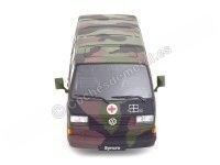 1987 Volkswagen Bus T3 Syncro Cruz Roja Militar 1:18 KK-Scale KKDC1...