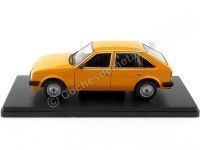 1979 Opel Kadett D Naranja 1:24 WhiteBox 124114