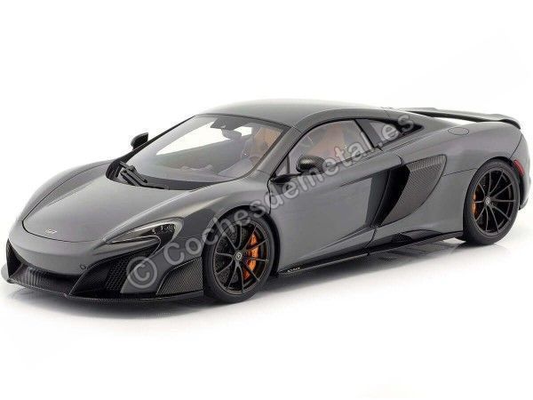 copy of 2016 McLaren 675 LT Blanco Sílice 1:18 AUTOart 76046