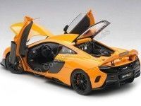 copy of 2016 McLaren 675 LT Blanco Sílice 1:18 AUTOart 76046