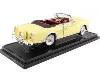 1953 Packard Caribbean Convertible Amarillo Claro 1:18 Lucky Diecas...