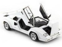 1974 Lamborghini Countach LP 5000 S Blanco 1:24 Welly 24112