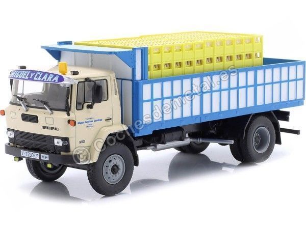 Cochesdemetal.es 1976 Camión Ebro P260 Transporte de Bebidas Azul/Blanco 1:43 Salvat PEG011