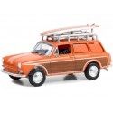 1963 Volkswagen VW Type 3 Panel Con Tabla de Surf "Club Vee-Dub Series 16" 1:64 Greenlight 36070A