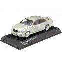 2013 Toyota Crown Majesta S210 Plateado Premium 1:43 Kyosho 03638S