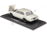 1969 Nissan Skyline 2000 GT-R (PGC10) 4 Puertas Plateado 1:43 Kyosho 05511S