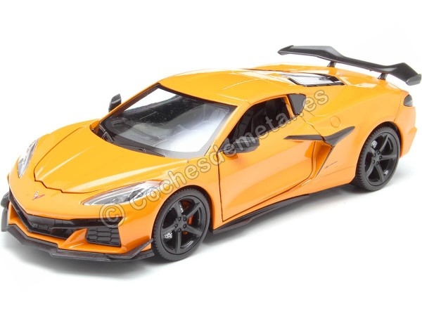 2023 Chevrolet Corvette C8 Z06 Naranja 1:24 Welly 24120