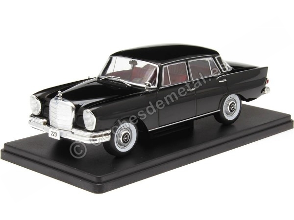 1959 Mercedes-Benz 220 (W111) Negro 124 WhiteBox 124210