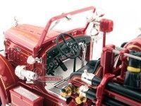 1935 Mack Type 75BX Camión de bomberos Rojo 1:24 Lucky Diecast 20098 Cochesdemetal 16 - Coches de Metal 