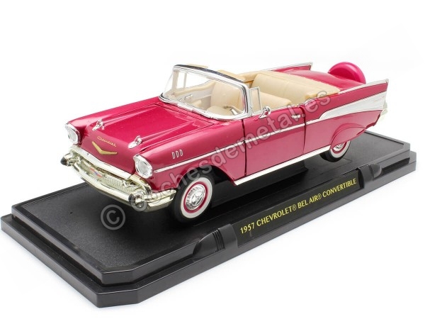 1957 Chevrolet Bel Air Convertible Granate 1:18 Lucky Diecast 92108