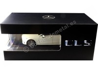 2018 Mercedes-Benz CLS (C257) Blanco Brillante Designo Diamond 1:43...