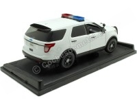 2015 Ford Interceptor Utility Con Luces y Sonido Blanco 1:18 Motor Max 73995