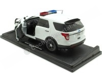 2015 Ford Interceptor Utility Con Luces y Sonido Blanco 1:18 Motor Max 73995