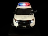 2015 Ford Interceptor Utility Con Luces y Sonido Blanco 1:18 Motor Max 73995