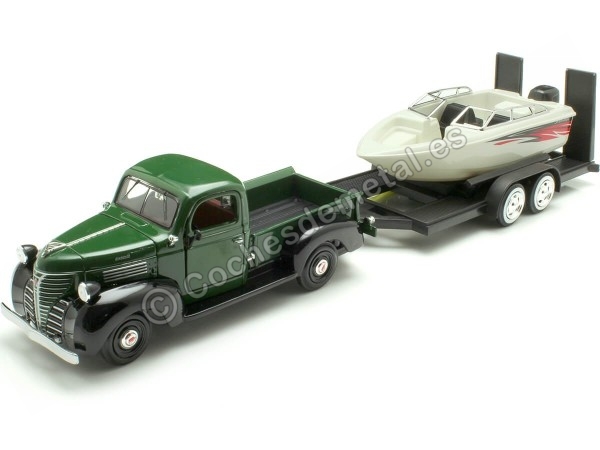 1941 Plymouth Pickup Verde/Negro + Remolque Con Barco 1:24 Motor Max 73278-76012