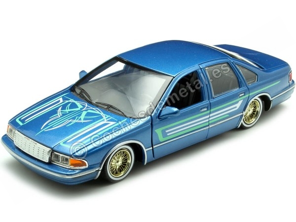 1993 Chevrolet Caprice Lowrider Azul Metalizado Decorado 1:24 Motor Max 79022