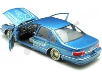 1993 Chevrolet Caprice Lowrider Azul Metalizado Decorado 1:24 Motor Max 79022