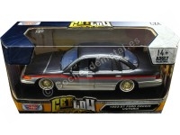 1998 Ford Crown Victoria Lowrider Plateado/Negro Decorado 1:24 Moto...