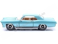 Buick Riviera Gran Sport Dorado 1:24 – Elegancia en miniatura de We