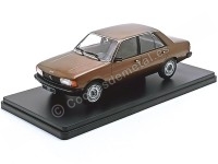 Coches de Metal: Peugeot 204 Rojo 1:24 WhiteBox 124181 - Réplica coc