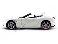 Cochesdemetal.es 2014 Ferrari California T Open Top Blanco 1:18 Bburago 16007