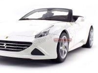 Cochesdemetal.es 2014 Ferrari California T Open Top Blanco 1:18 Bburago 16007